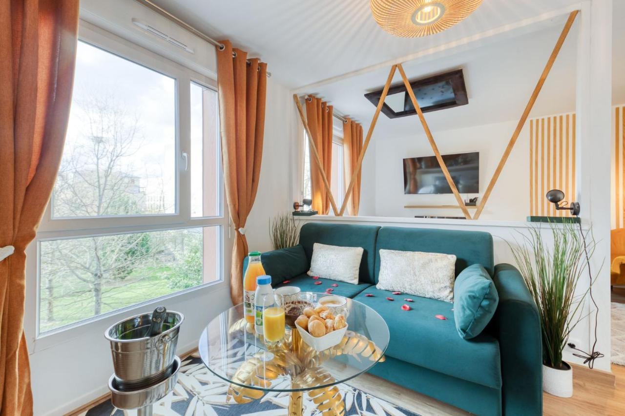 Suite Love Jacuzzi Montévrain Buitenkant foto